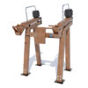 Krachtsportoestel outdoor Shoulder Press 16 Versterk schouders en triceps met deze houten outdoor shoulder press. Ergonomisch, duurzaam en geschikt voor parken.